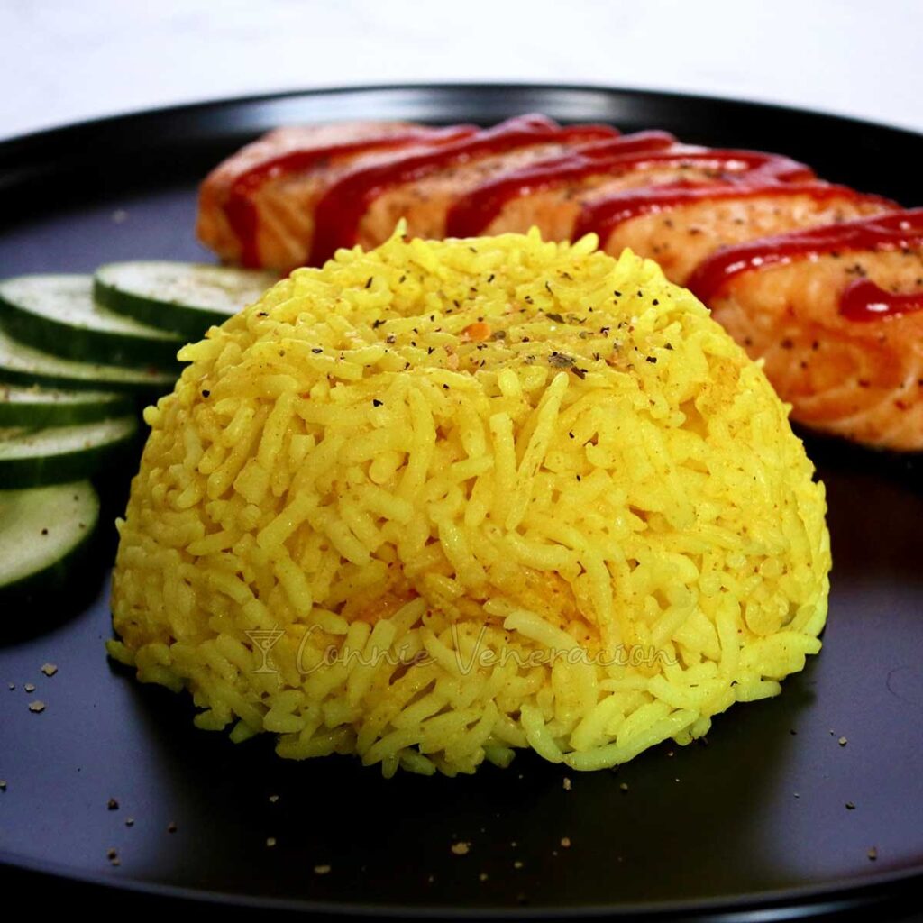 Indonesian yellow rice (nasi kuning)