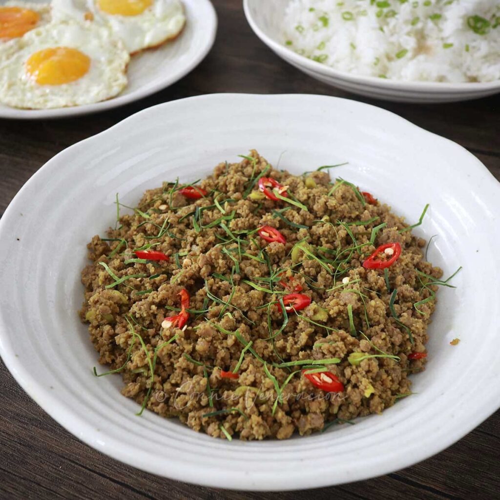 Thai-style dry beef curry