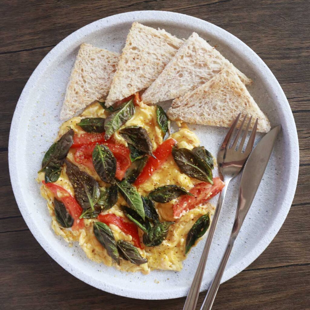 Scrambled eggs a la Margherita